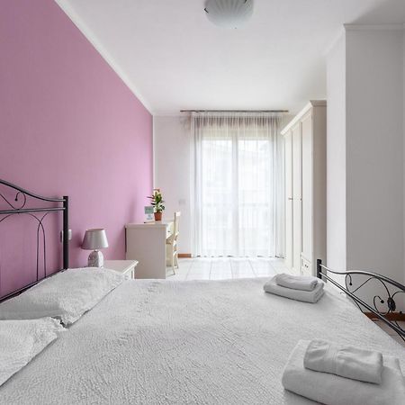 Hotiday Residence Garda Пескьера-дель-Гарда Экстерьер фото