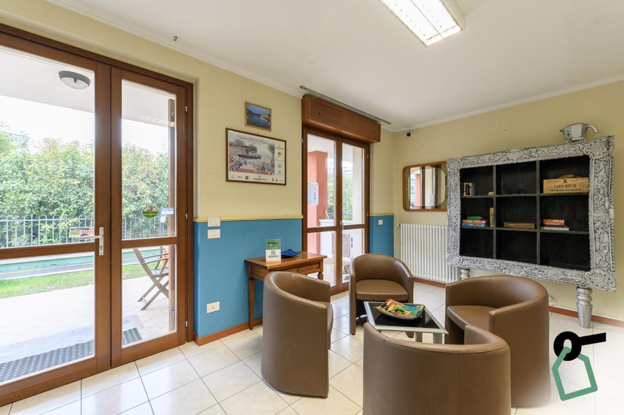 Hotiday Residence Garda Пескьера-дель-Гарда Экстерьер фото