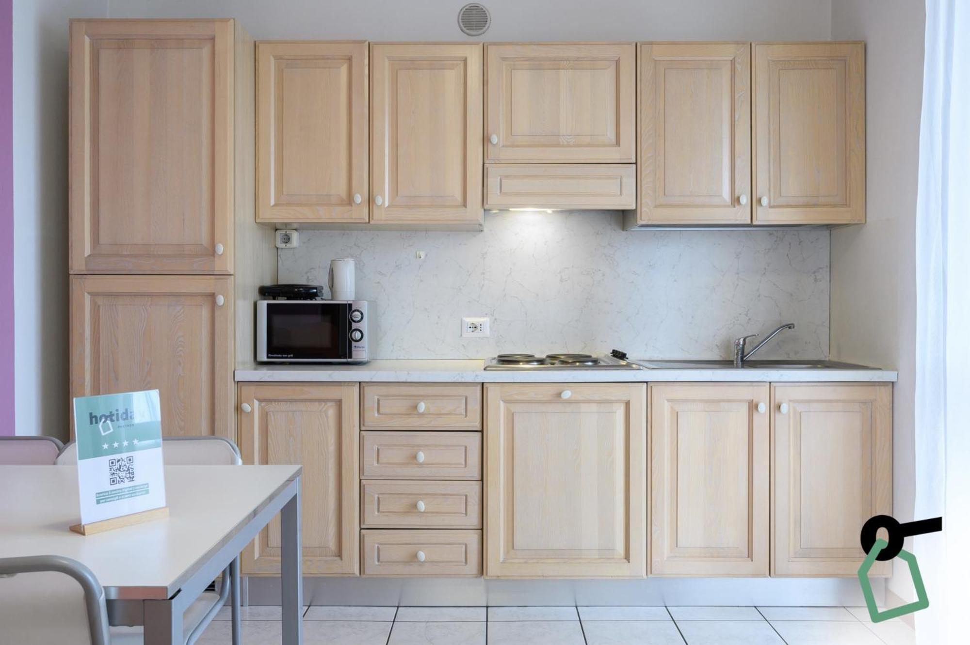 Hotiday Residence Garda Пескьера-дель-Гарда Экстерьер фото