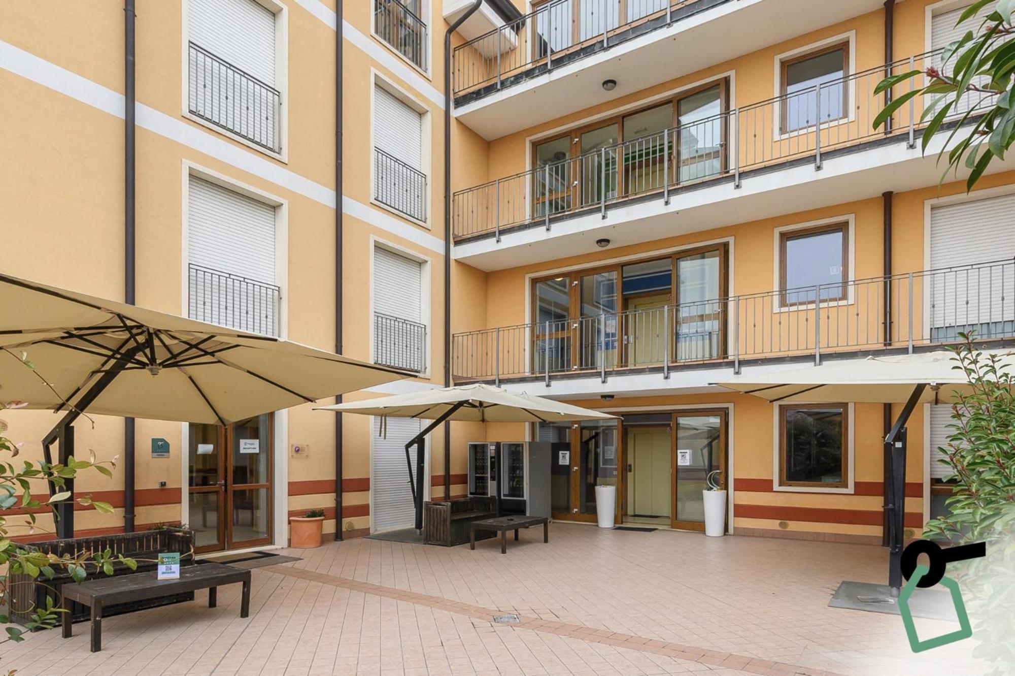 Hotiday Residence Garda Пескьера-дель-Гарда Экстерьер фото